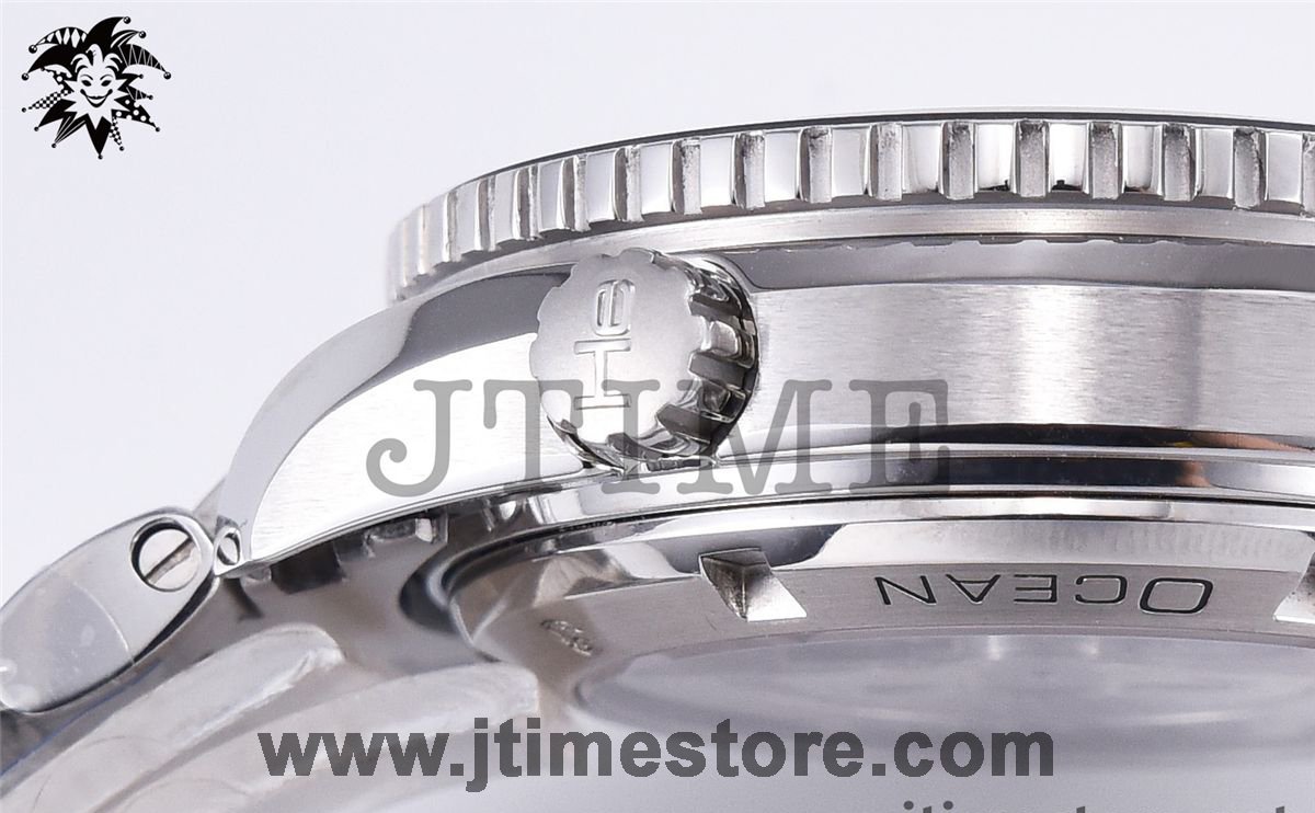 Planet Ocean 600M Ceramic Bezel 42mm - Image 7