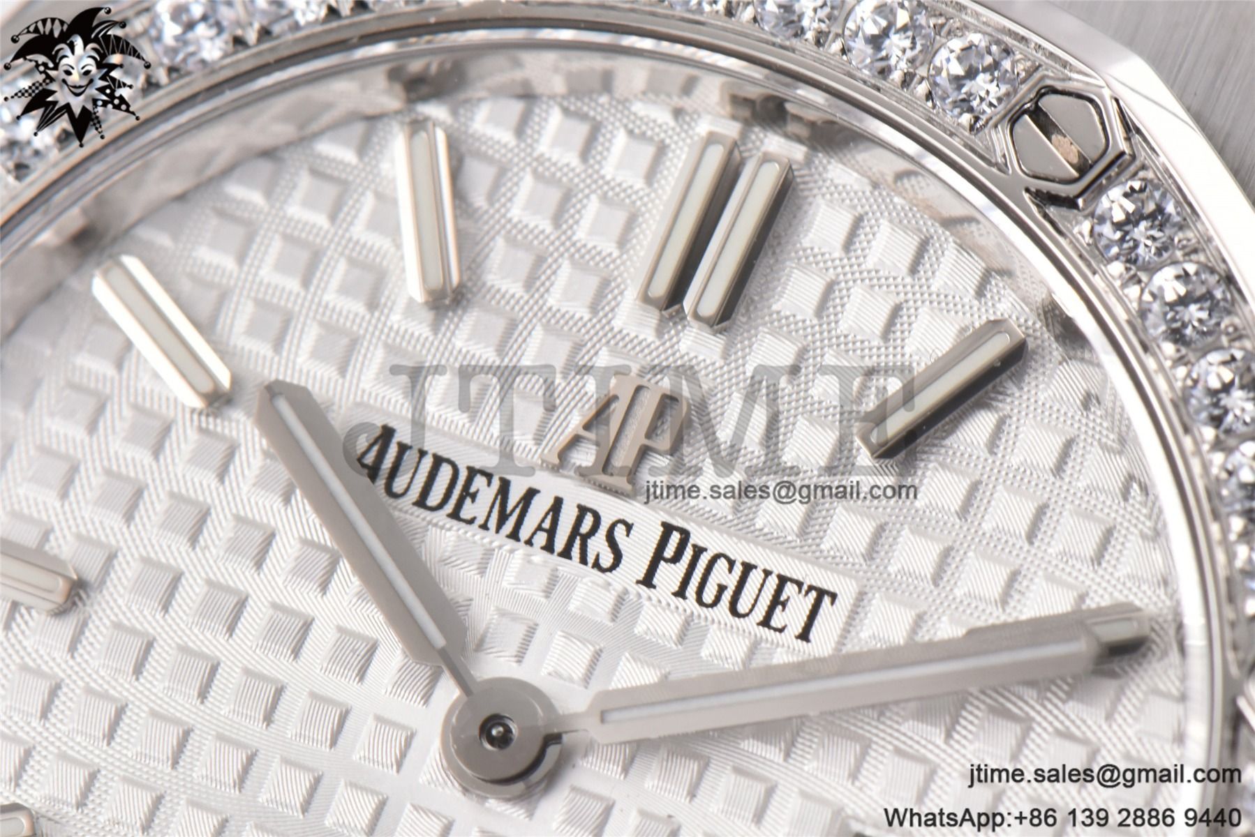 Lady Royal Oak 33mm SS 8F 1:1 Best Edition White Dial Diamonds Bezel on SS Bracelet Swiss Quartz - Image 5